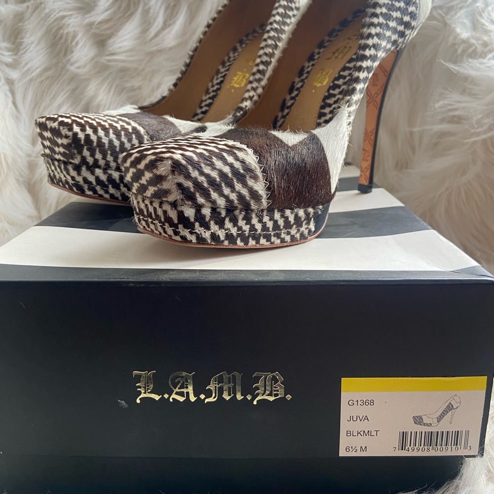 L.A.M.B. Brown and White Heels with Textured Design and Peep-Toe Style